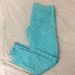 Lilly Putlizer polka dot capris!